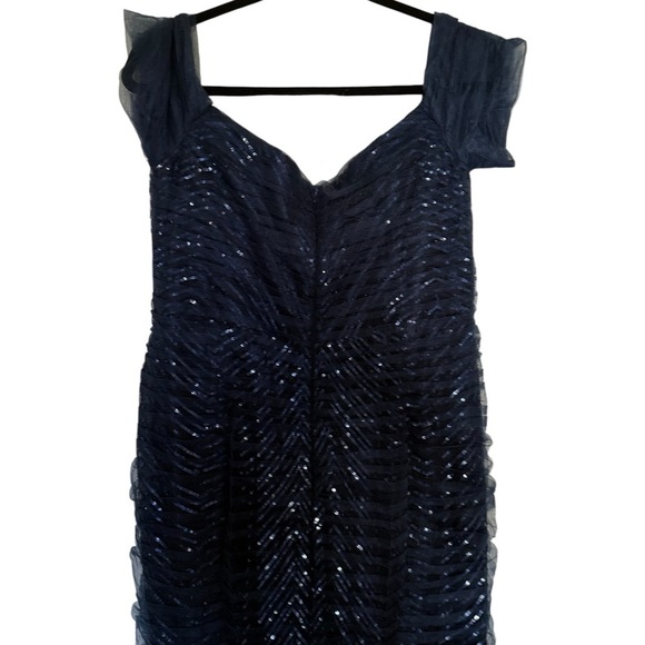 NWT David’s Bridal Galina Signature Sequins w/ Mesh Tulle Off The Shoulder Dress - Picture 7 of 10